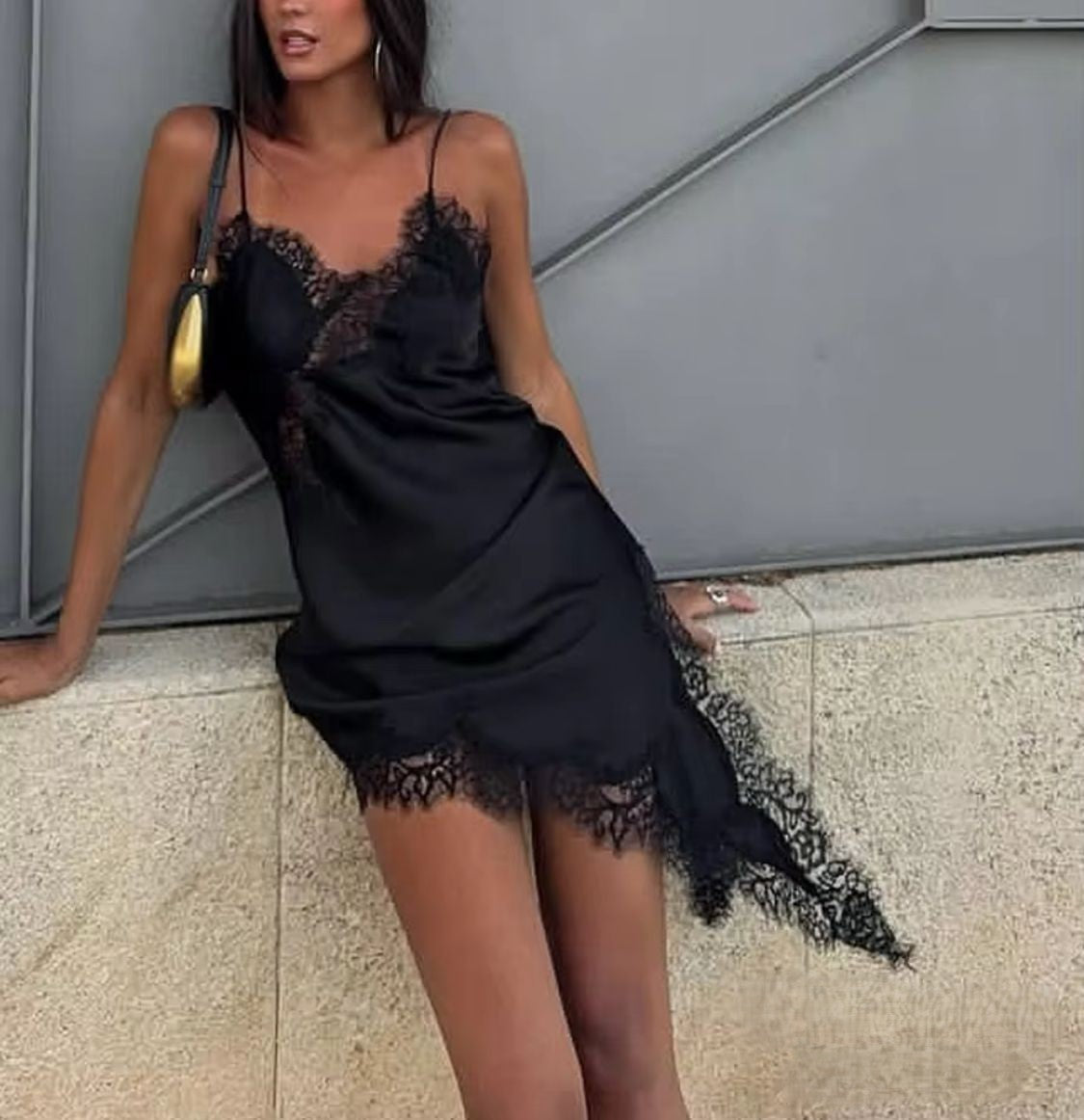 VESTITO SOTTOVESTE CORTO CON PIZZO