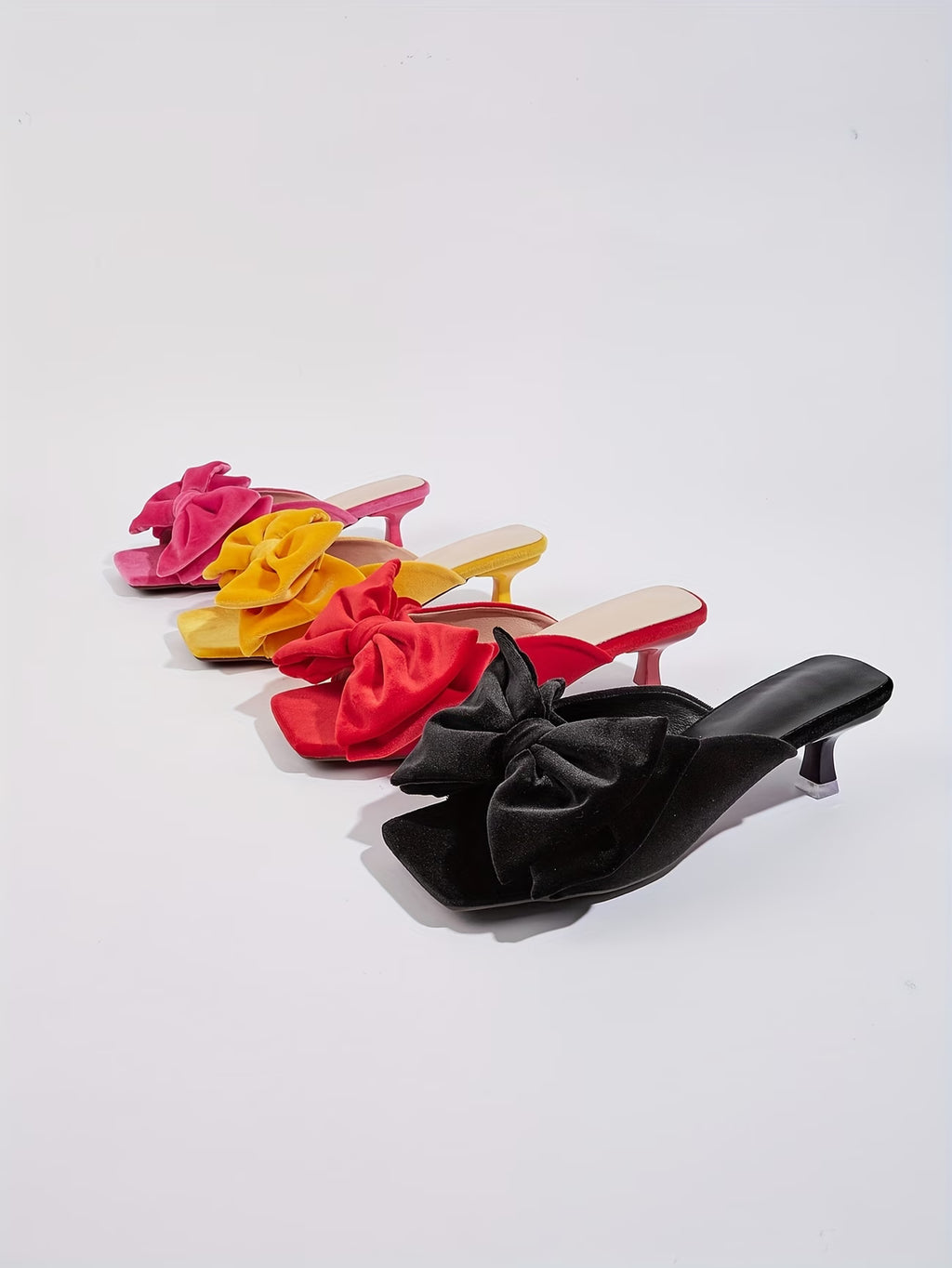 SANDALI CON TACCO MAXI FIOCCO