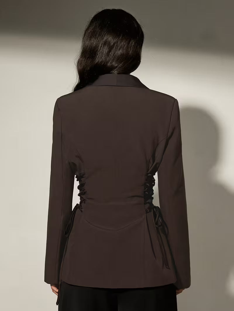 BLAZER SAGOMATO CON LACCETTI