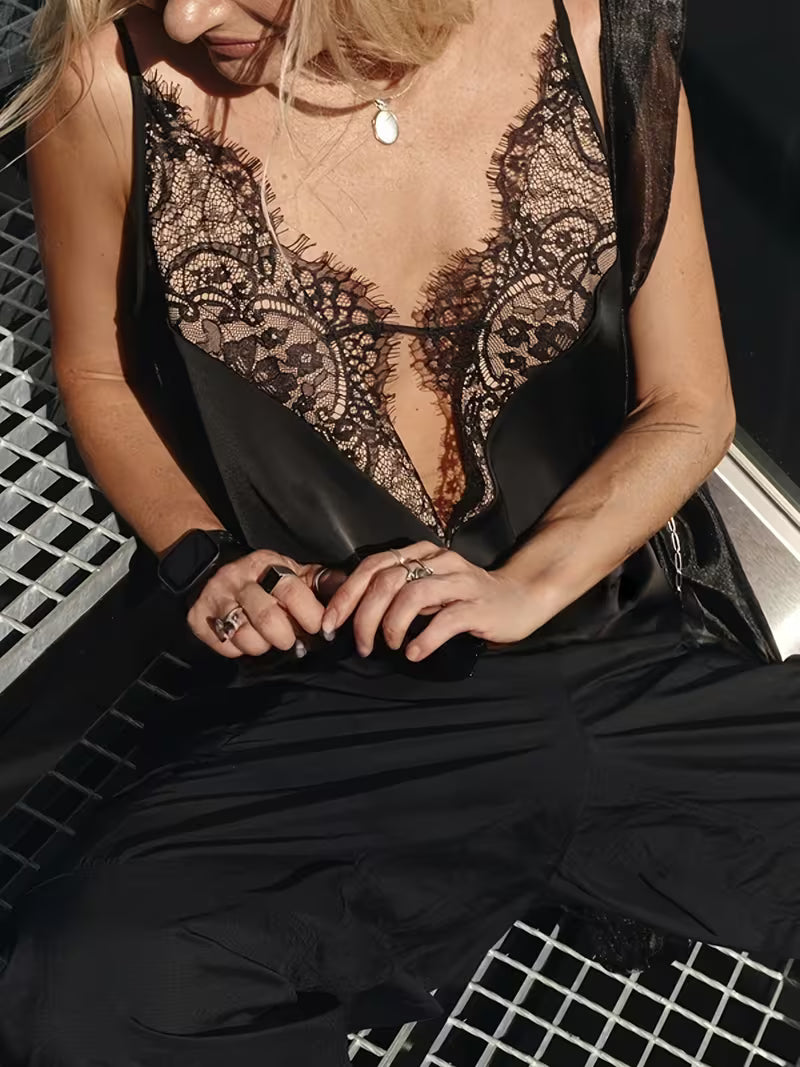 TOP SATINATO CON PIZZO