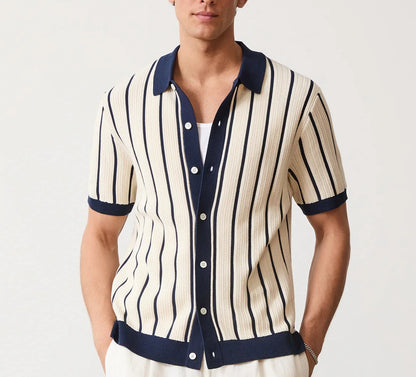 CAMICIA STRUTTURATA A MANICHE CORTE