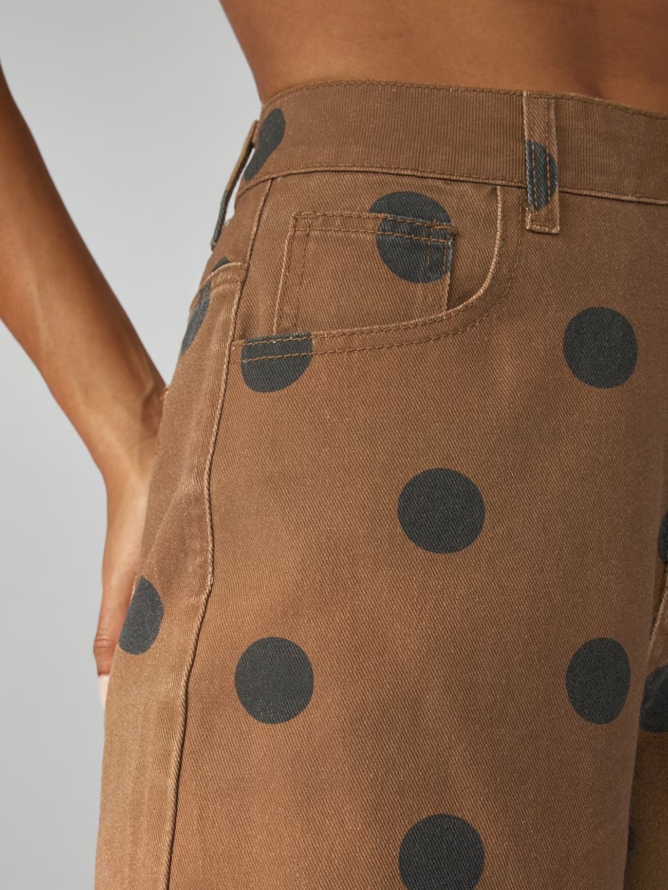 PANTALONI DENIM A POIS