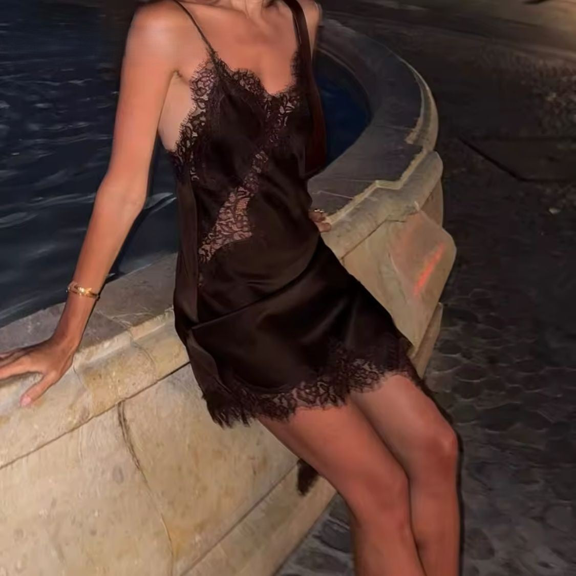 VESTITO SOTTOVESTE CORTO CON PIZZO