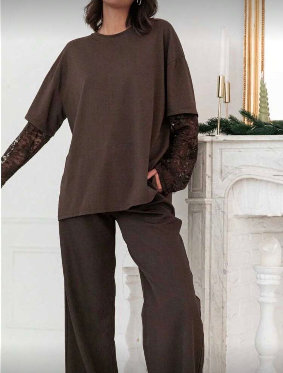 T-SHIRT CON MANICHE IN PIZZO