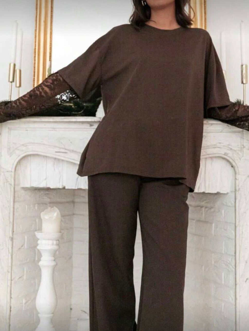 T-SHIRT CON MANICHE IN PIZZO