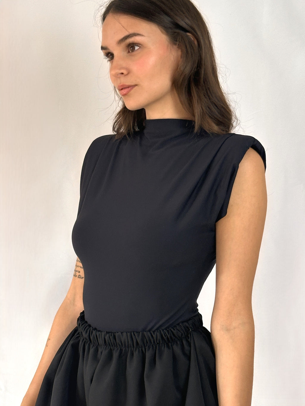 BODY WITH SHOULDER PADS✨DELIVERY 24/48h✨