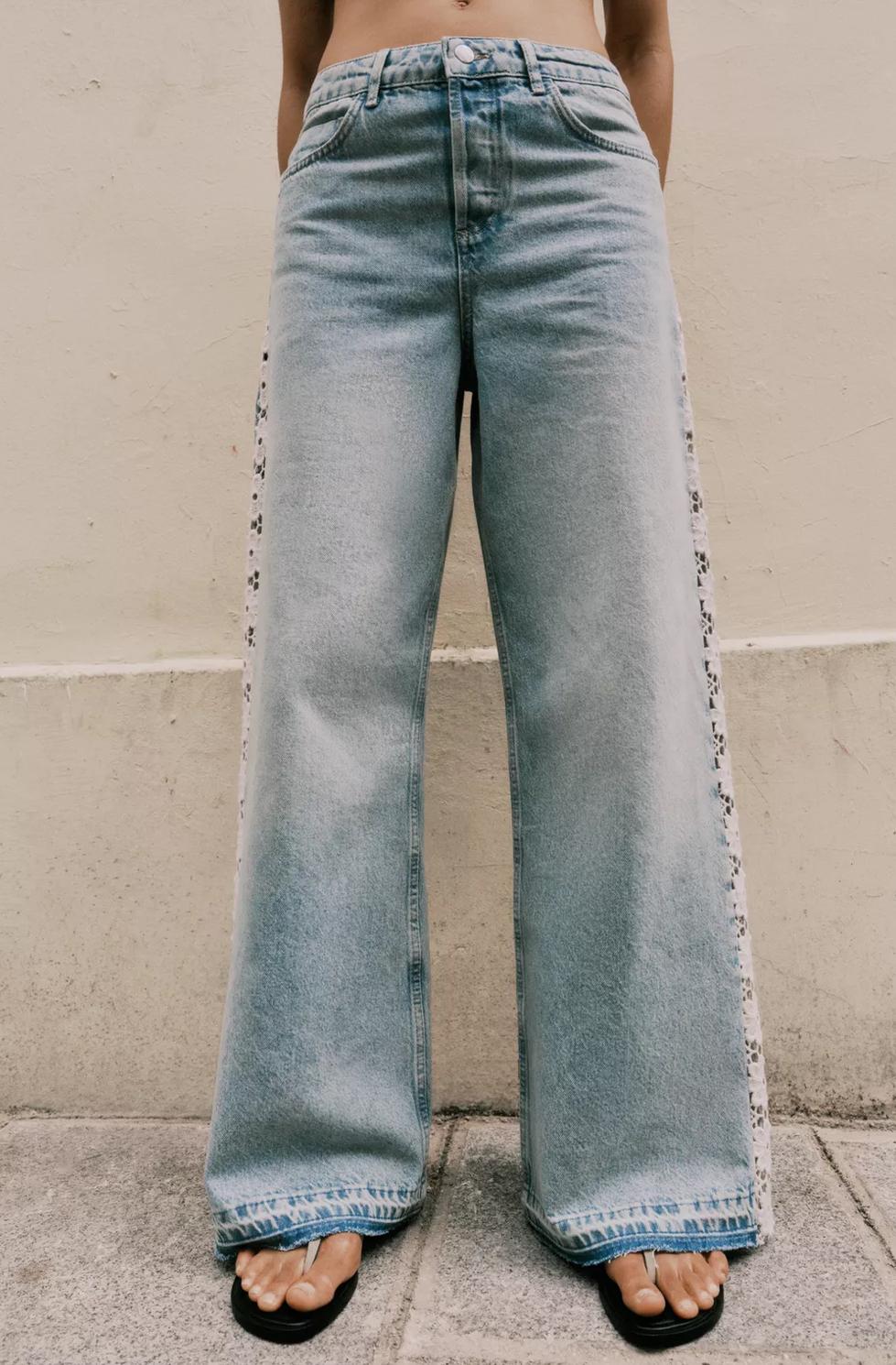 JEANS A VITA ALTA MOTIVO UNCINETTO