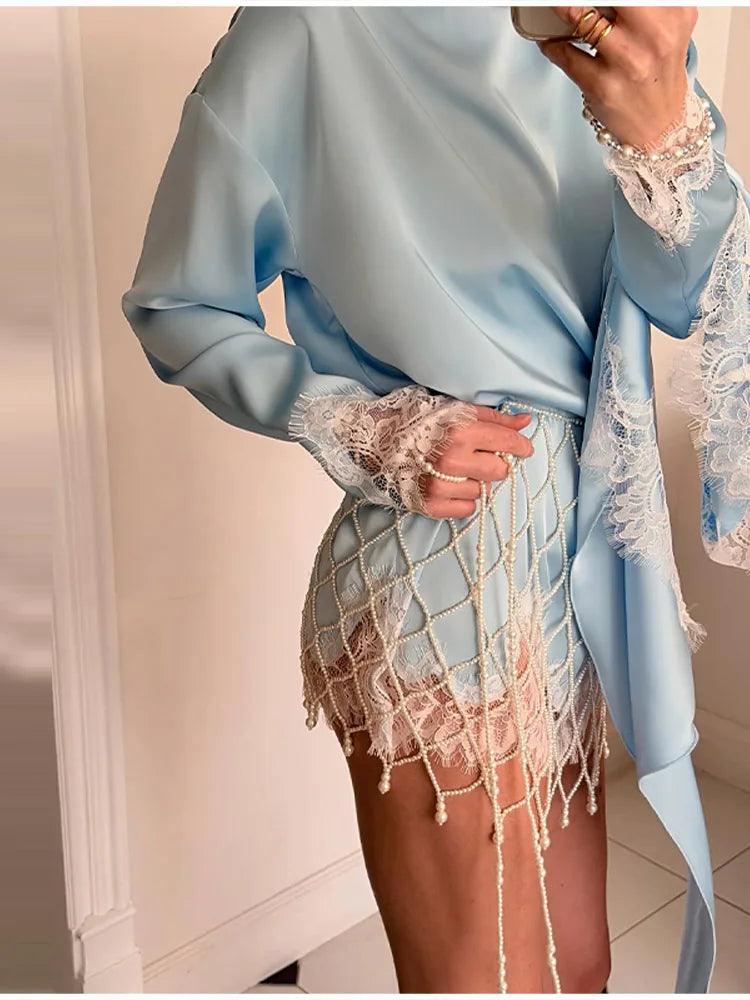 ABITO SATINATO CON PIZZO E PERLE