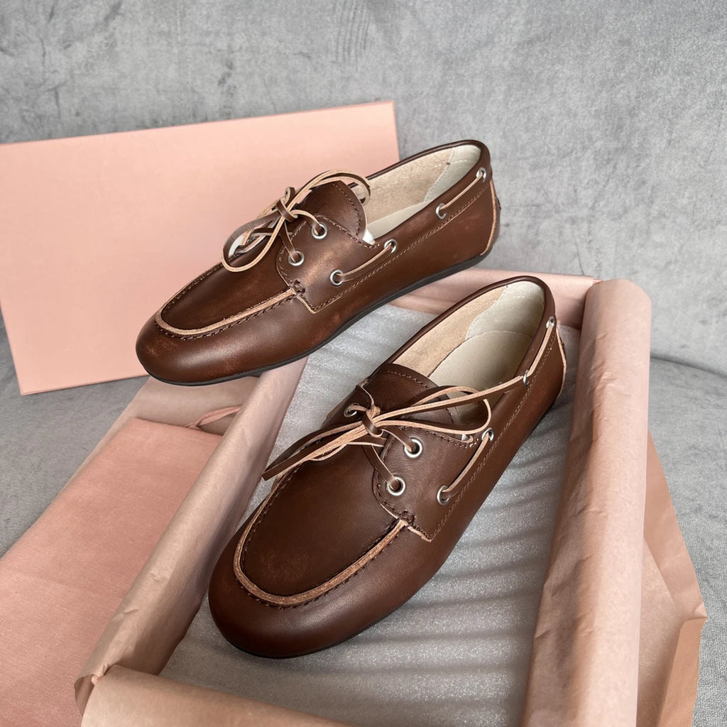 SCARPE BASSE CON LACCI