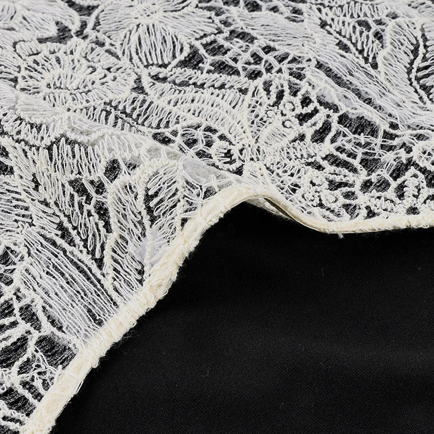 T-SHIRT NERA CON CANOTTA IN PIZZO
