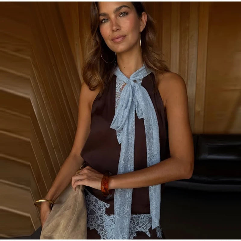 TOP HALTER CON PIZZO