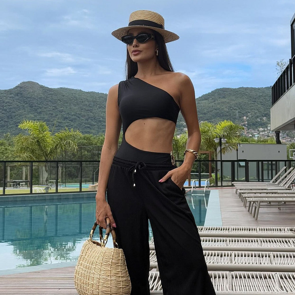 COSTUME INTERO CUT OUT