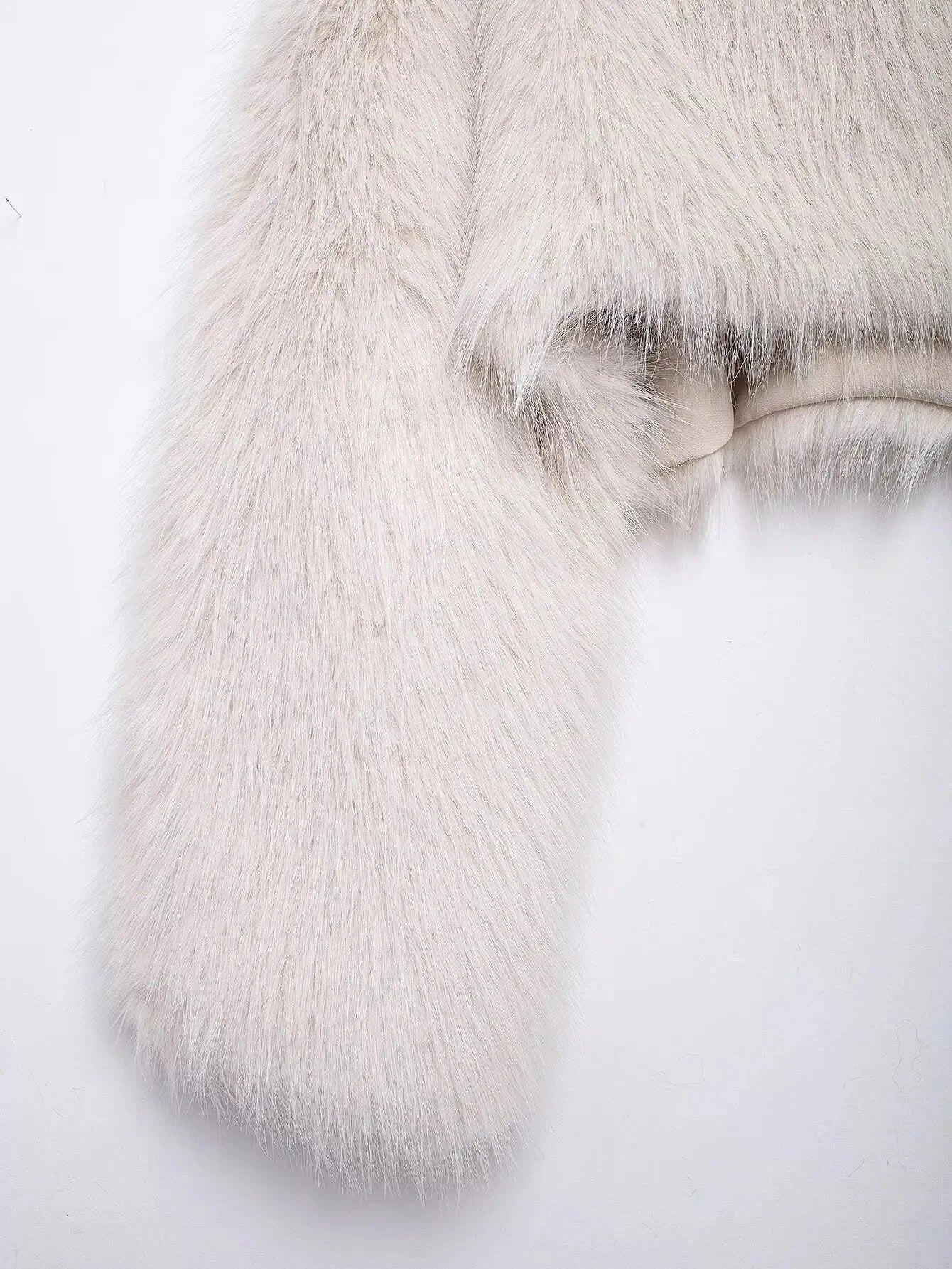 MANTELLA IN ECOPELLICCIA