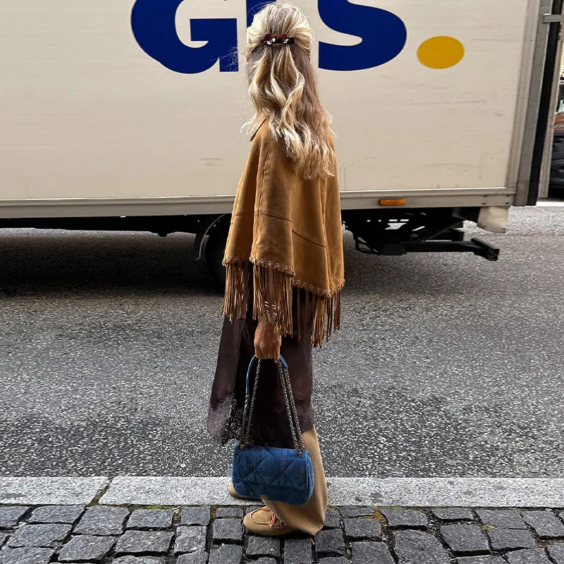 MANTELLA SCAMOSCIATA CON FRANGE