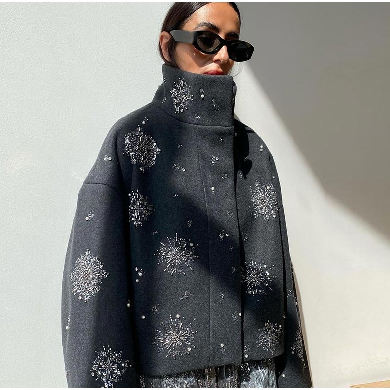 GIACCA IN PANNO CON PERLINE