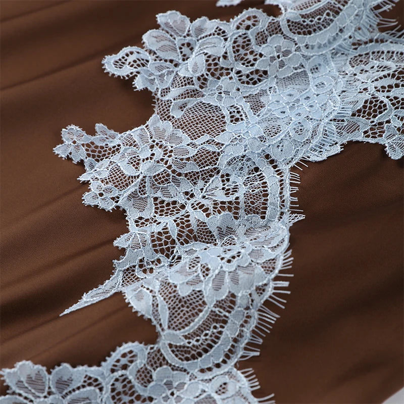 GONNA SATINATA CON PIZZO