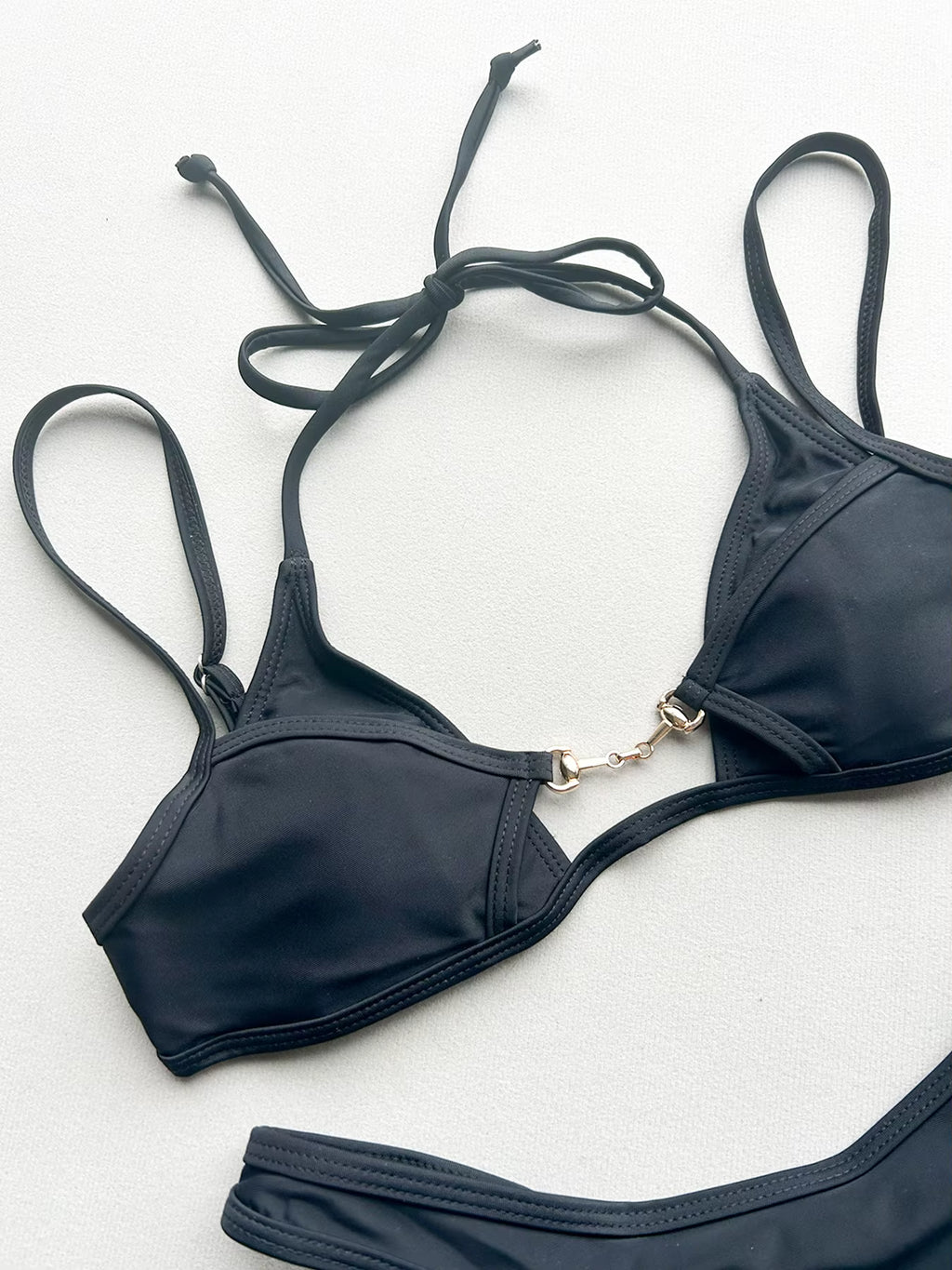 BIKINI NERO CUT-OUT