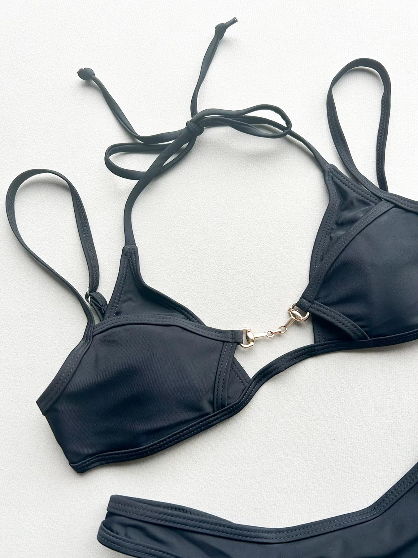 BIKINI NERO CUT-OUT