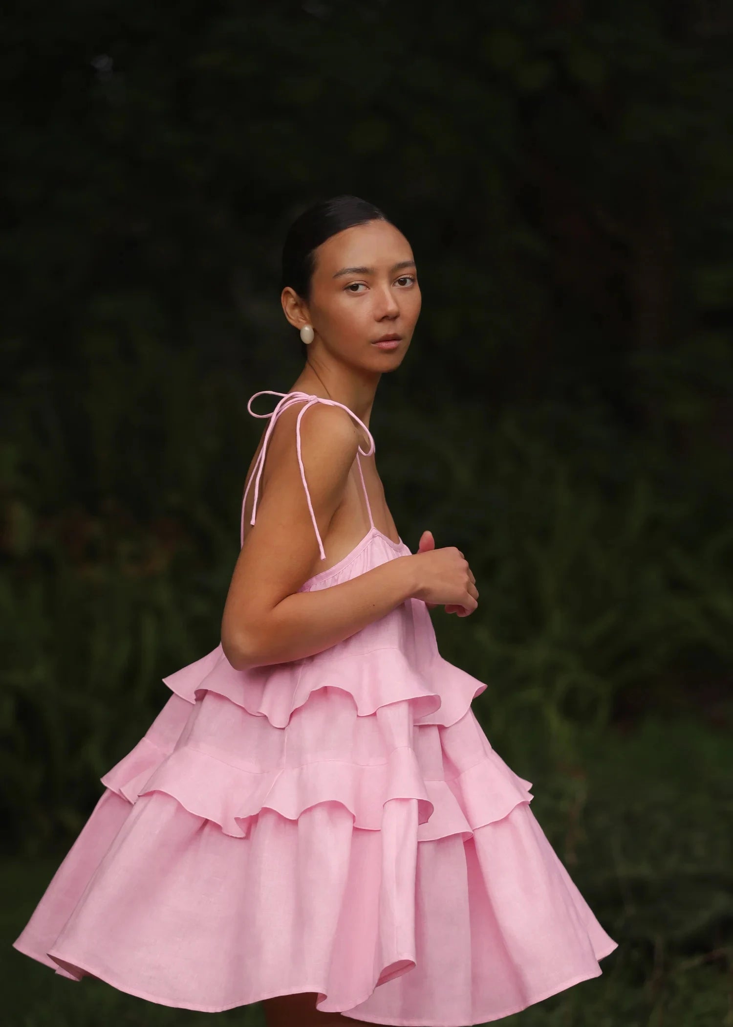 VESTITO CORTO A BALZE