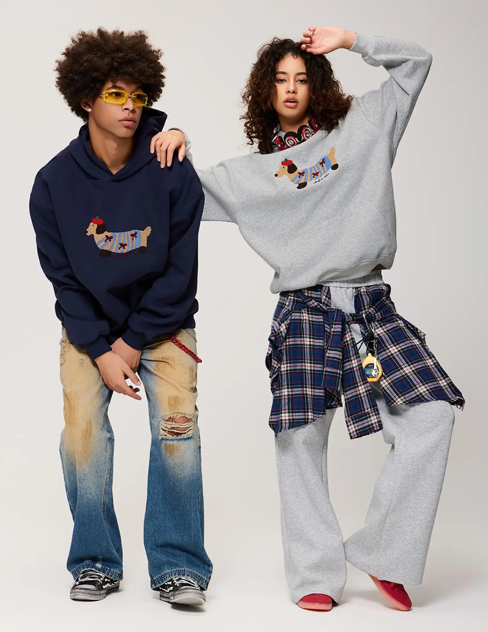 FELPA CON CAPPUCCIO BASSOTTO