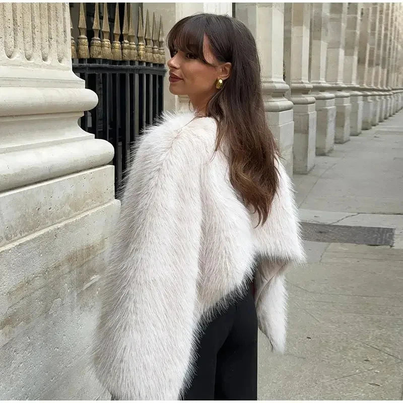 MANTELLA IN ECOPELLICCIA