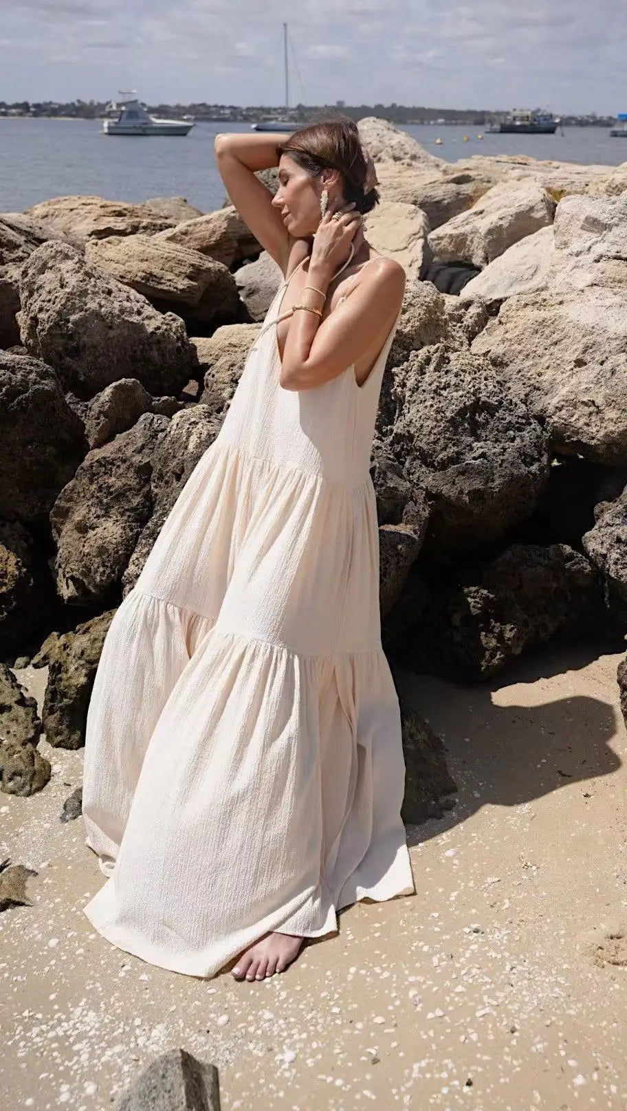 VESTITO AMPIO A BALZE