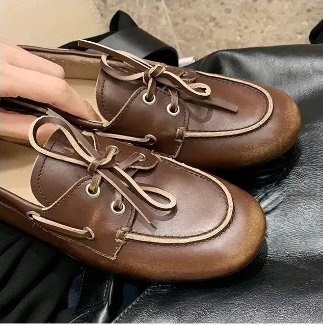 SCARPE BASSE CON LACCI