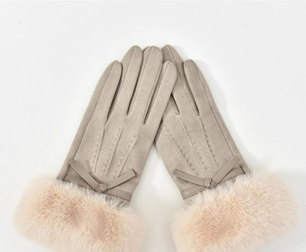 GUANTI SCAMOSCIATI CON PELLICCIA