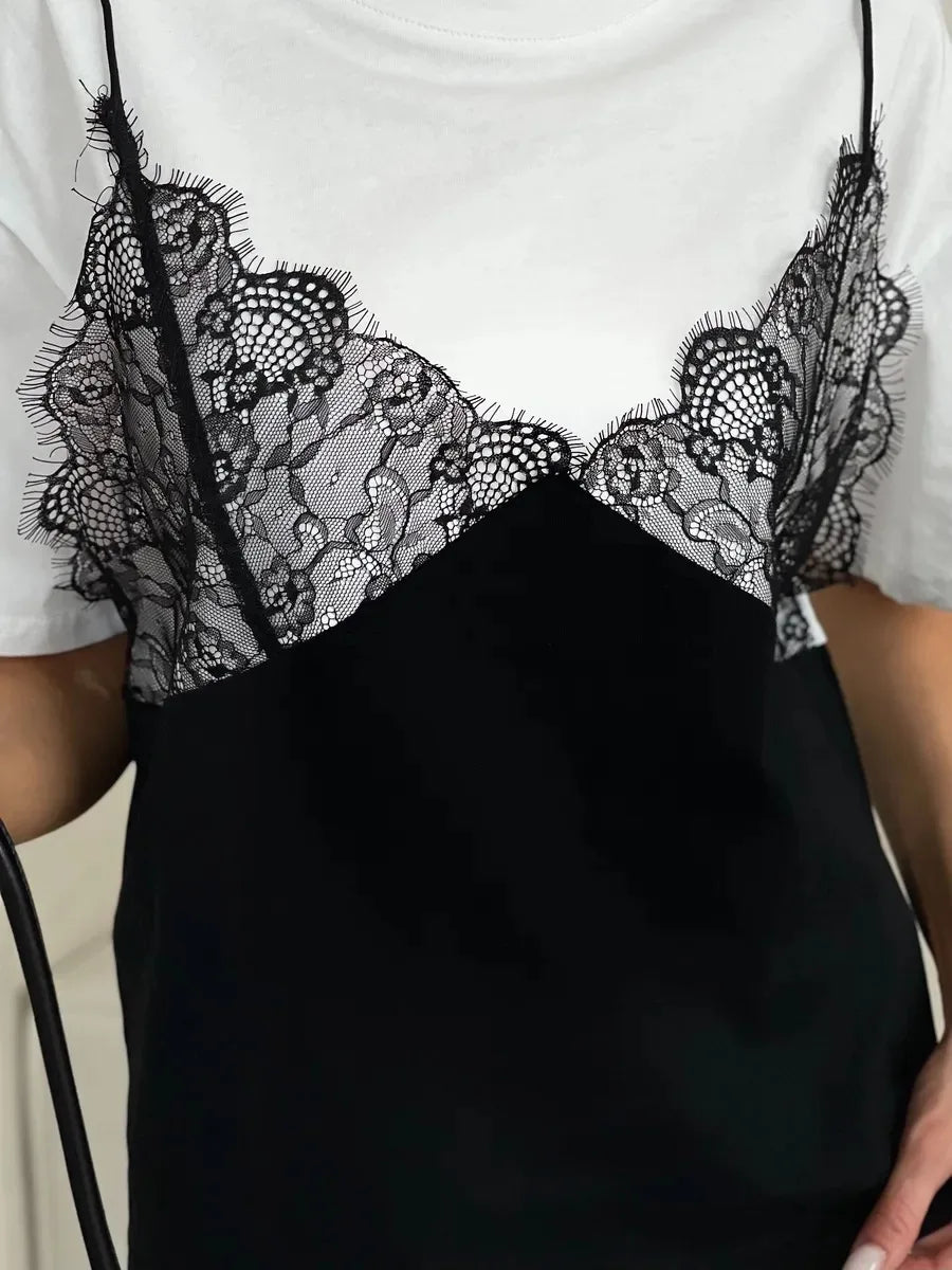 T-SHIRT CON CANOTTA LINGERIE