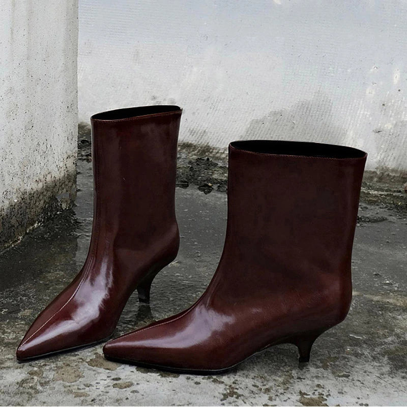 STIVALETTI CON TACCO