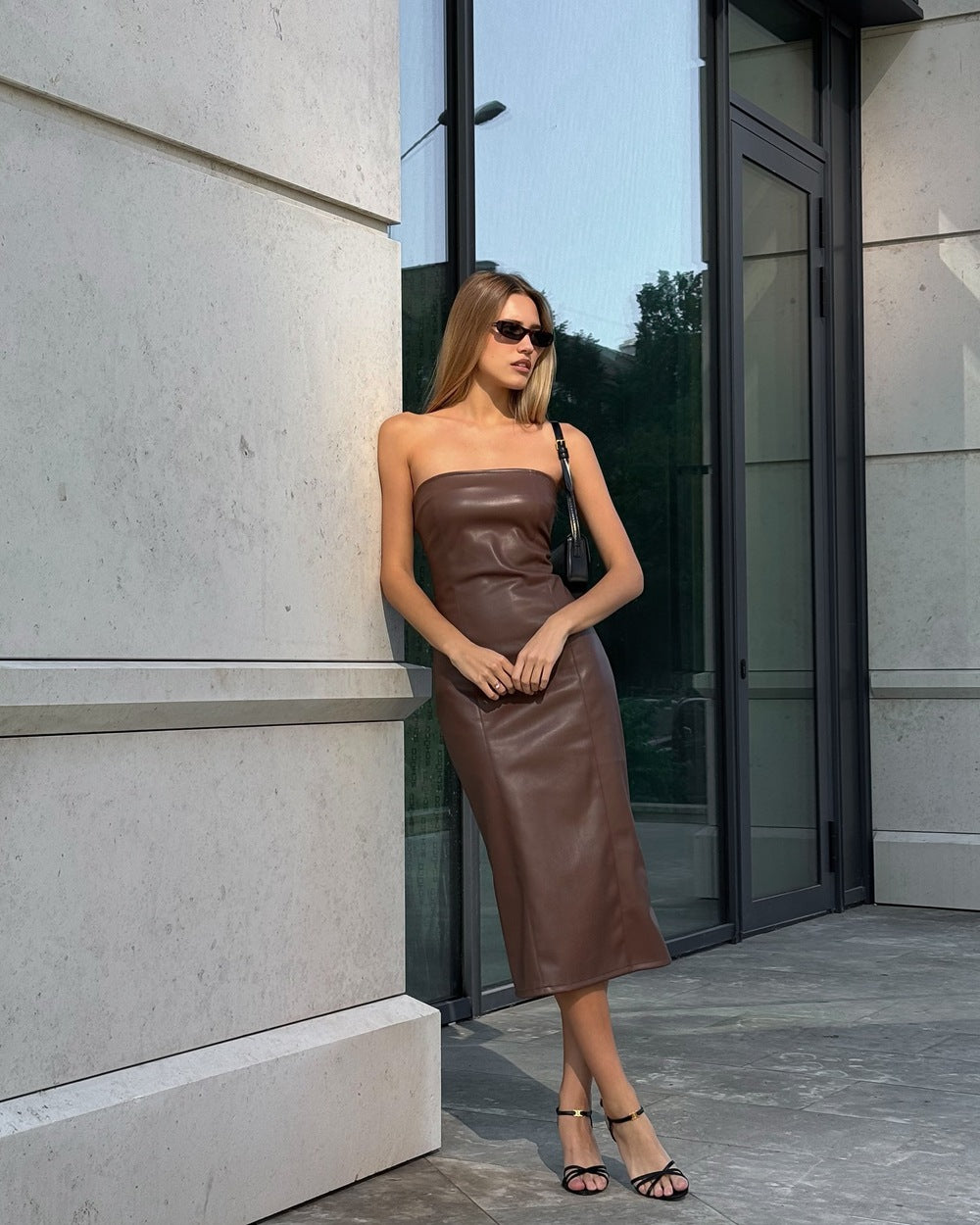 VESTITO TUBINO IN ECOPELLE