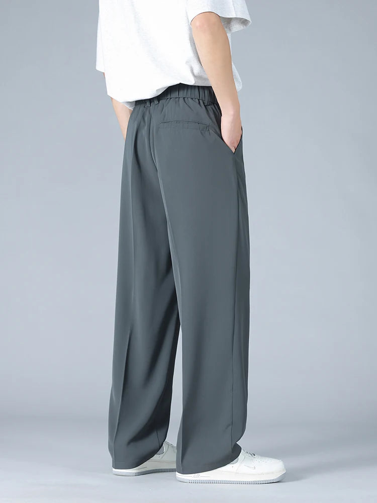 PANTALONI CON PINCES