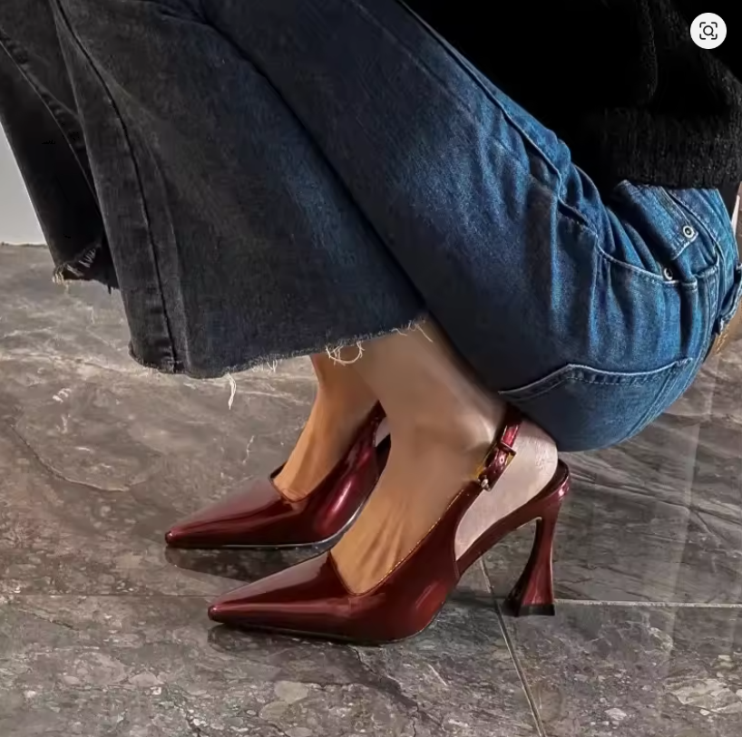 SCARPA SLINGBACK IN VERNICE