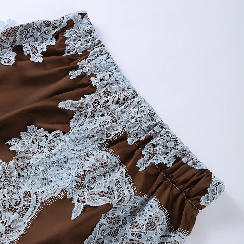 GONNA SATINATA CON PIZZO