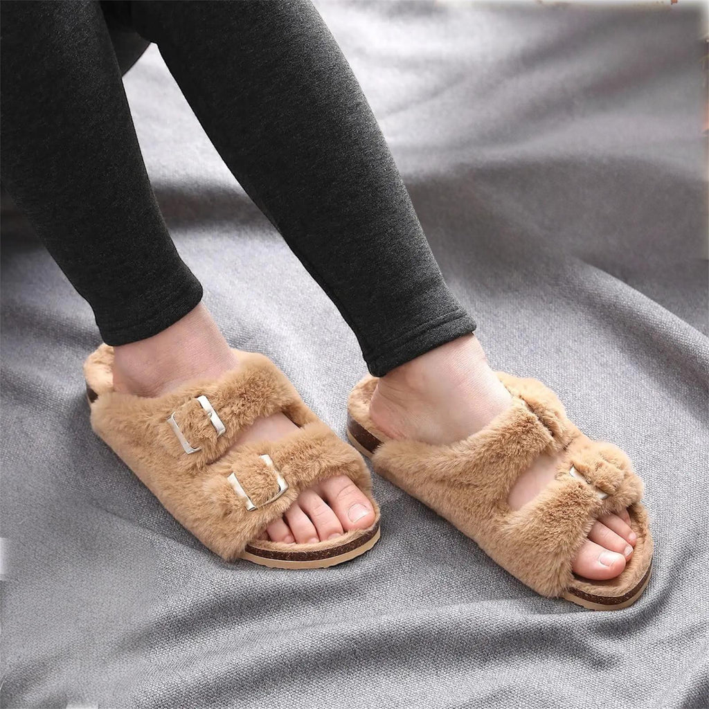 PANTOFOLE ECOPELLICCIA CON FIBBIE