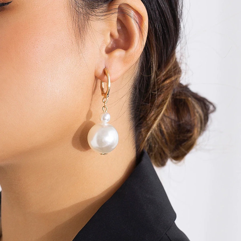 PEARL EARRINGS