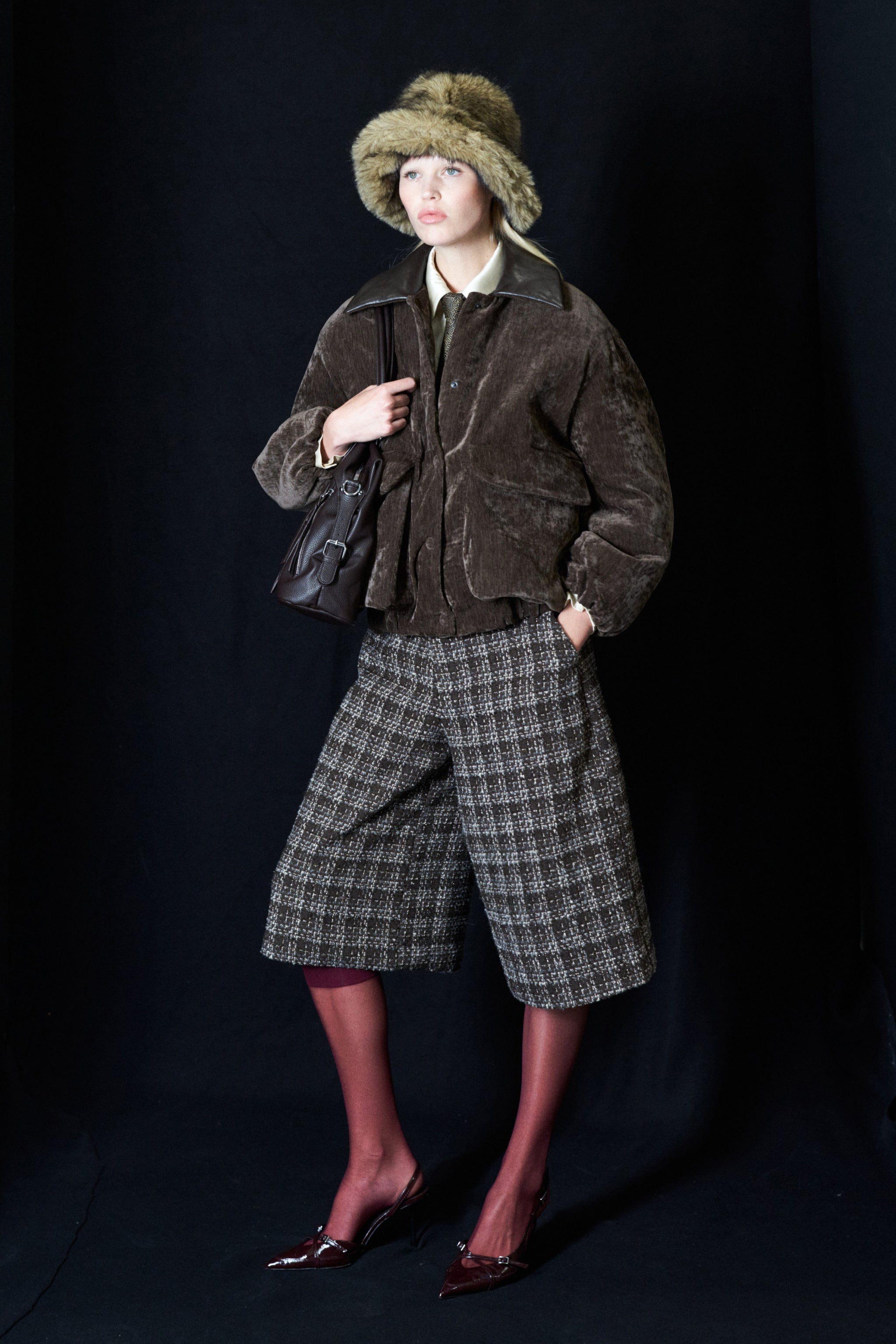 BERMUDA TWEED by LUMINA