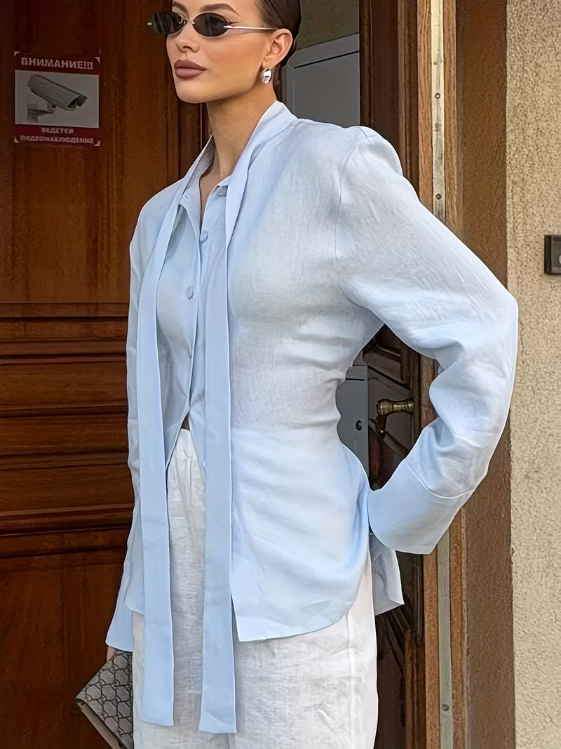 CAMICIA CELESTE CON LACCI