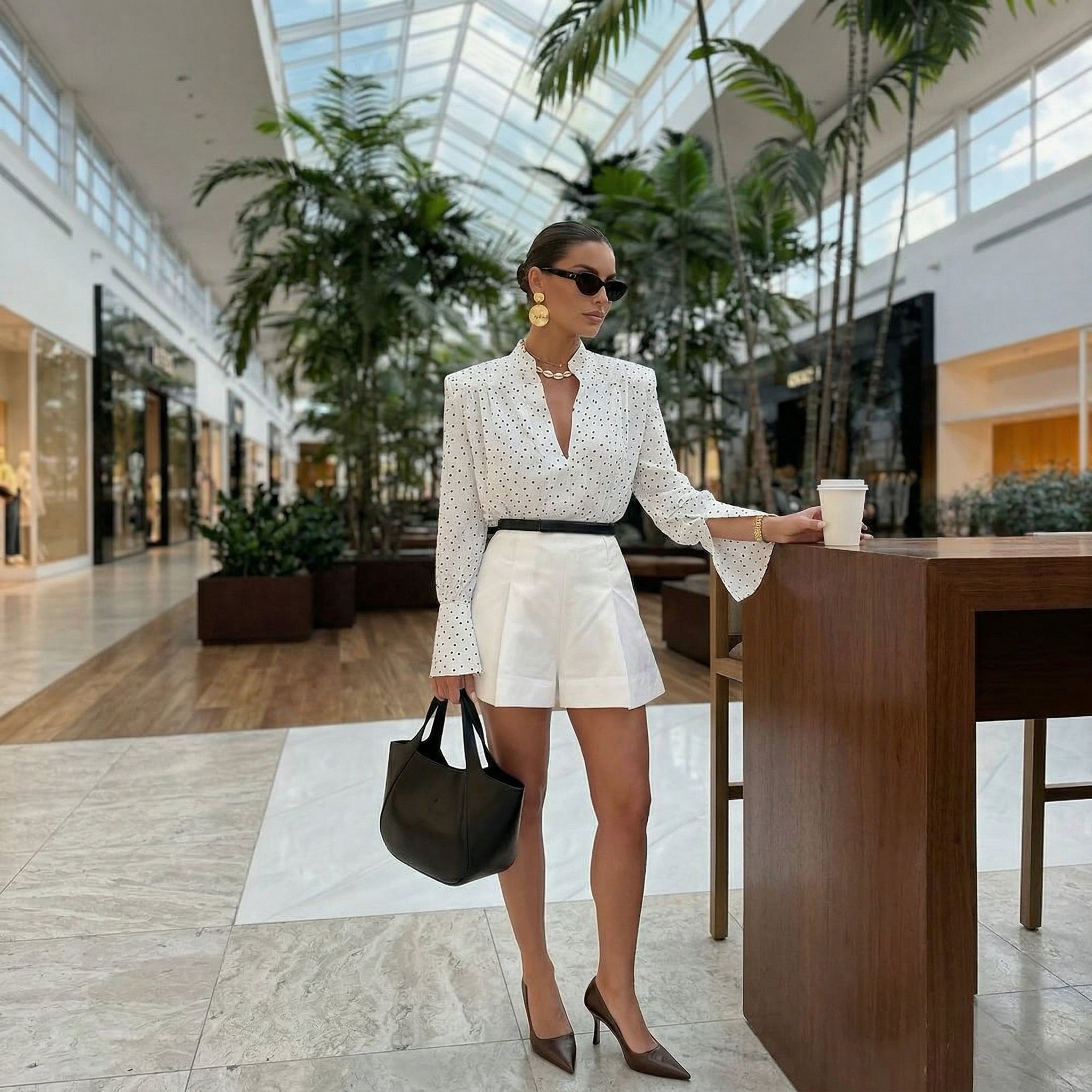 CAMICIA A POIS CON SPALLINE