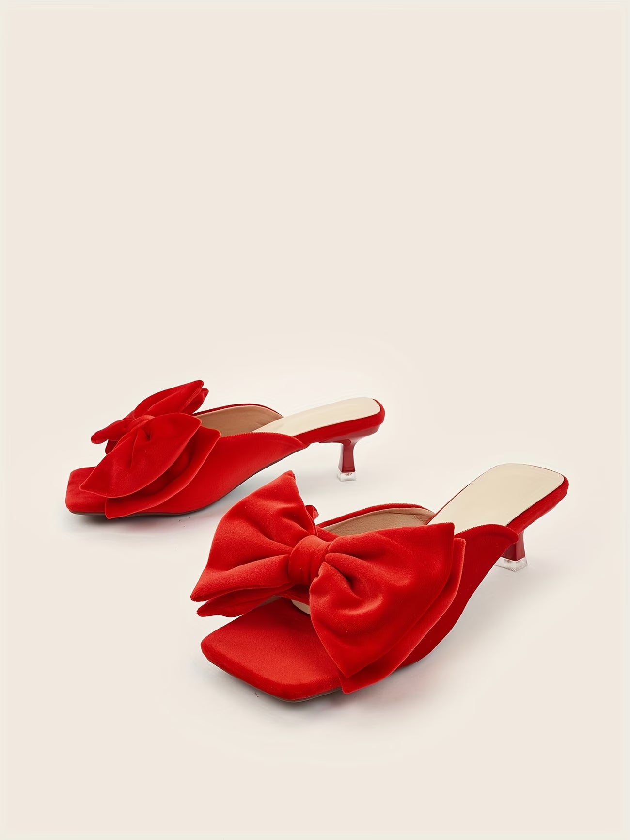 SANDALI CON TACCO MAXI FIOCCO