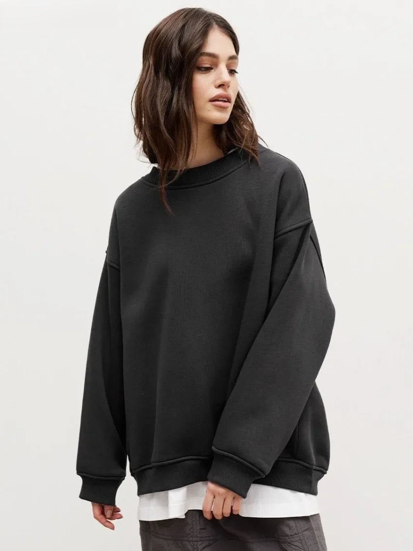 OVERSIZED SWEATSHIRT