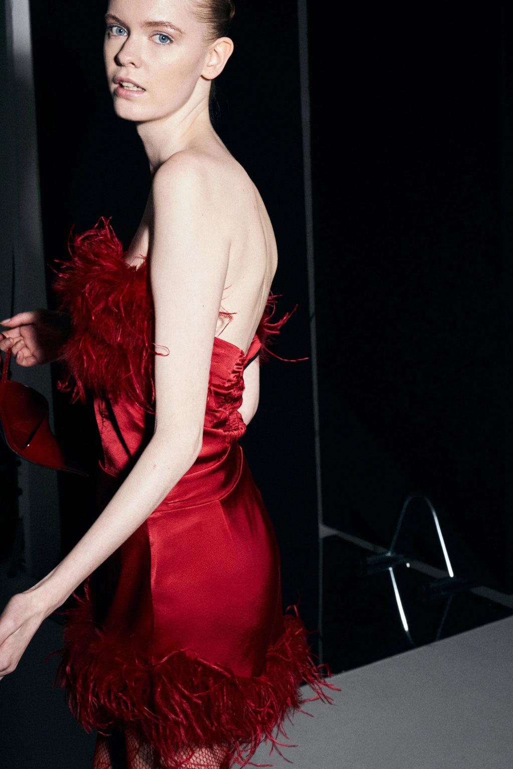 TOP SATINATO CON PIUME BY LUMINA